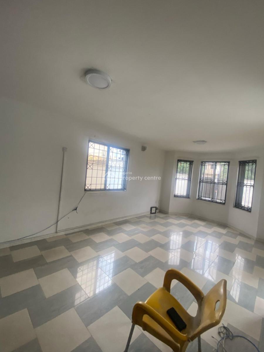 Luxury Living at Its Finest! 4-bedroom Fully Detached Duplex with 2 Bq, Lekki Phase 1, Lekki, Lagos, Detached Duplex for Rent