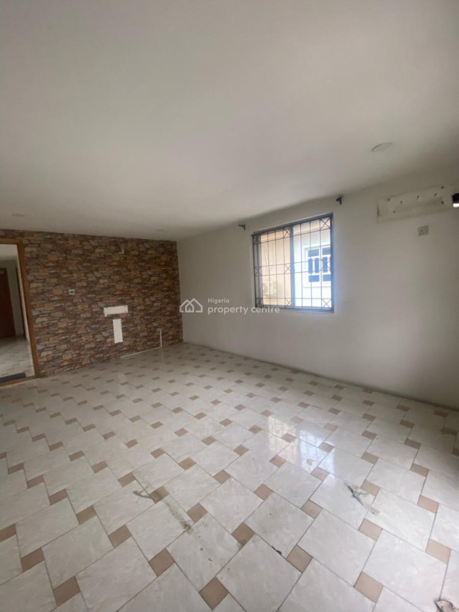 Luxury Living at Its Finest! 4-bedroom Fully Detached Duplex with 2 Bq, Lekki Phase 1, Lekki, Lagos, Detached Duplex for Rent