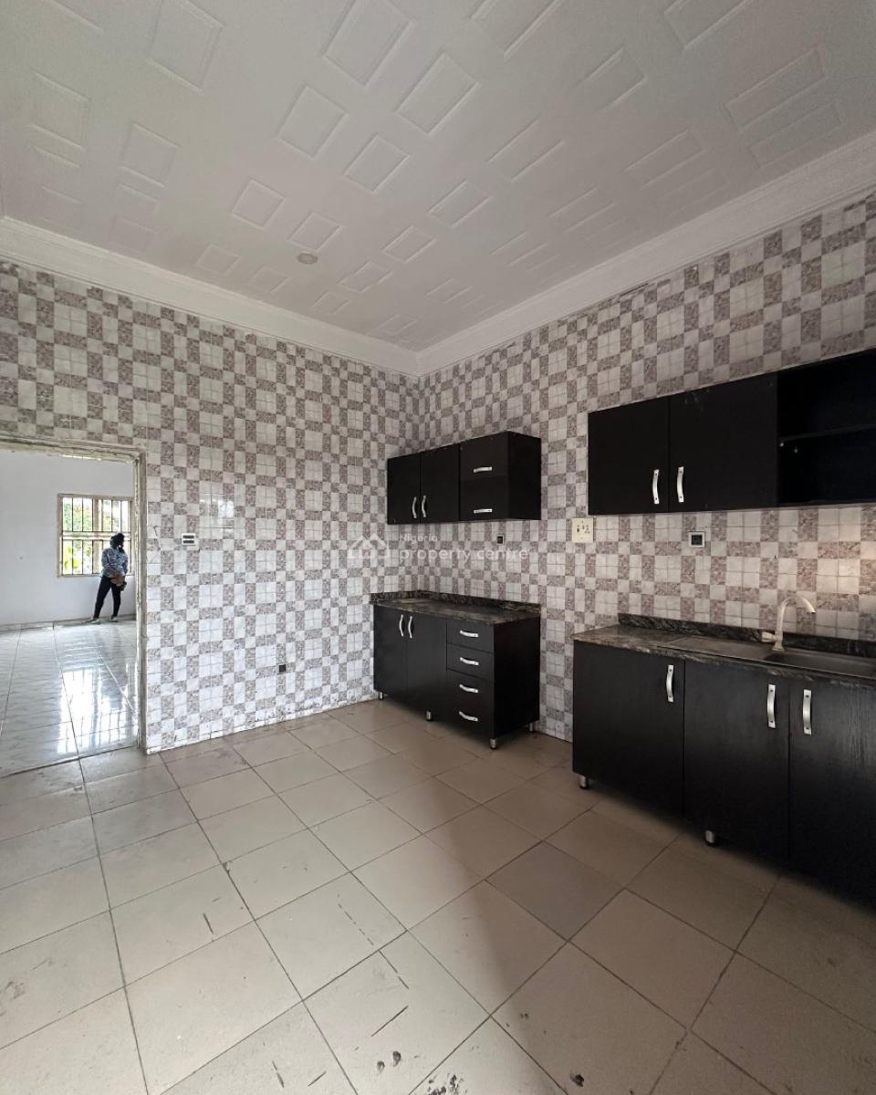 Lovely 3 Bedroom Apartment with Bq, Ajah, Ajah, Lagos, Block of Flats for Sale