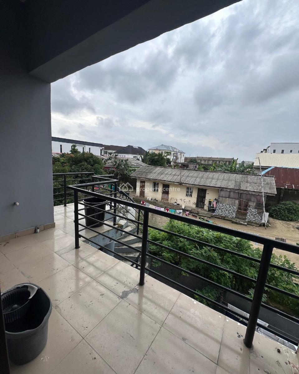 Lovely 3 Bedroom Apartment with Bq, Ajah, Ajah, Lagos, Block of Flats for Sale