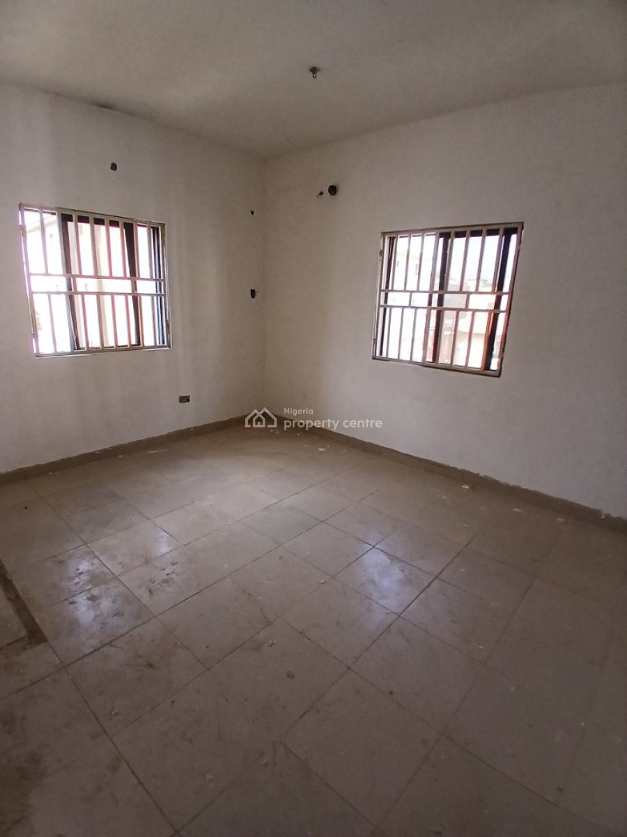 3 Bedroom Flat (renovation Ongoing), Utako, Abuja, Flat / Apartment for Rent