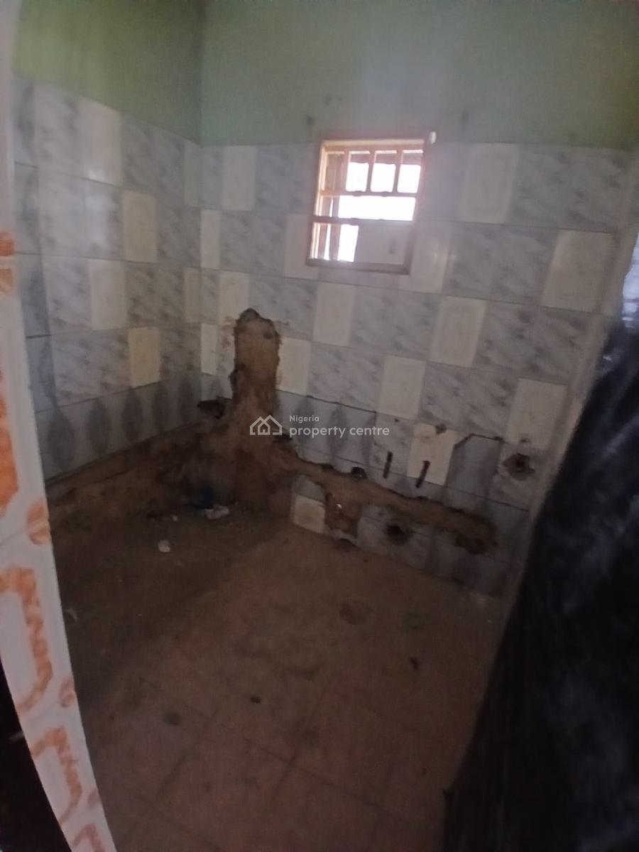3 Bedroom Flat (renovation Ongoing), Utako, Abuja, Flat / Apartment for Rent