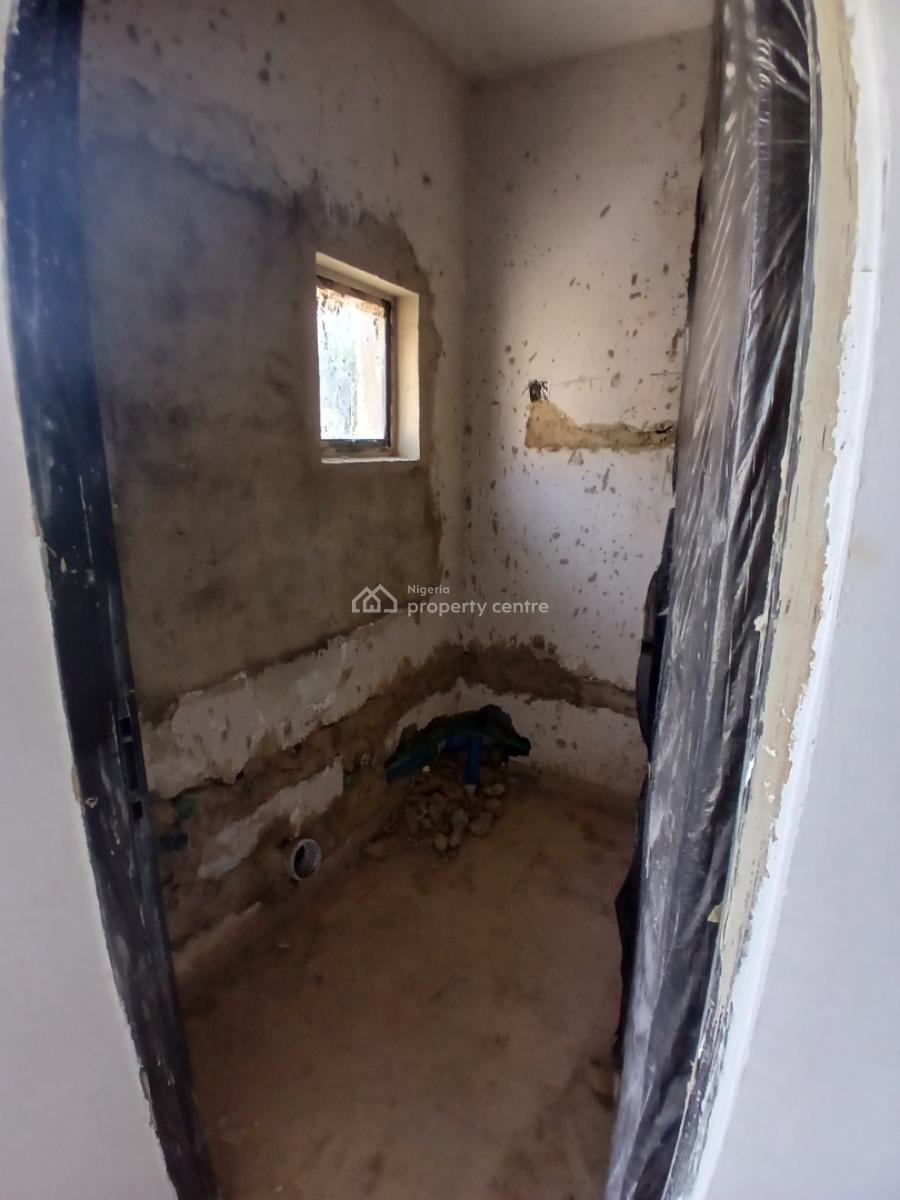 3 Bedroom Flat (renovation Ongoing), Utako, Abuja, Flat / Apartment for Rent