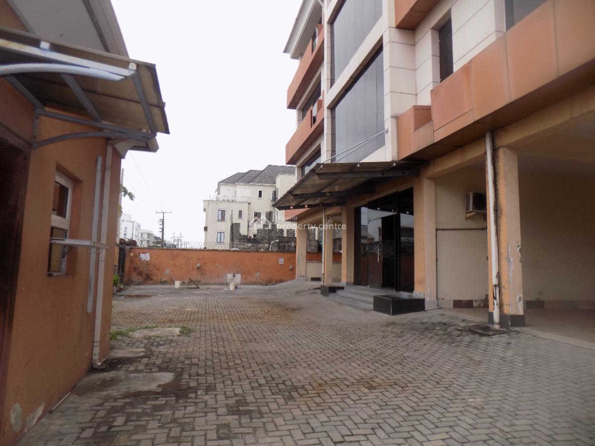 Commercial Space 1500sqm on 3 Floors with 28 Toilets, By Elf, Lekki Phase 1, Lekki, Lagos, Office Space for Rent