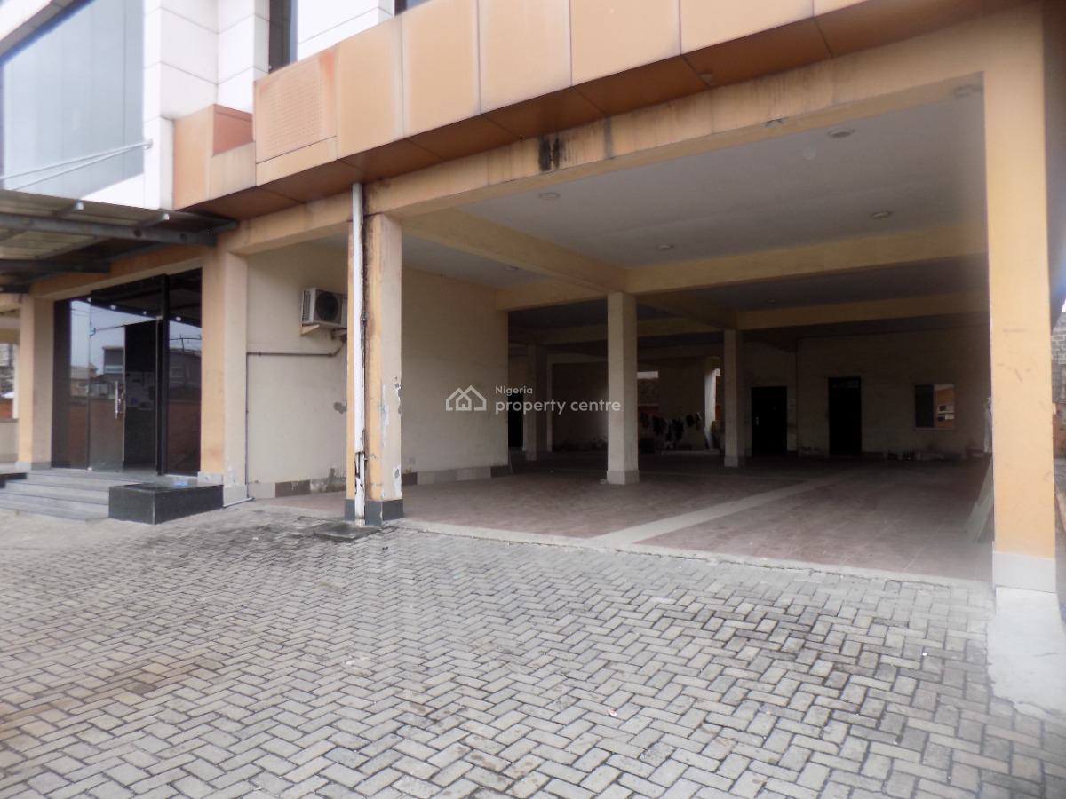 Commercial Space 1500sqm on 3 Floors with 28 Toilets, By Elf, Lekki Phase 1, Lekki, Lagos, Office Space for Rent
