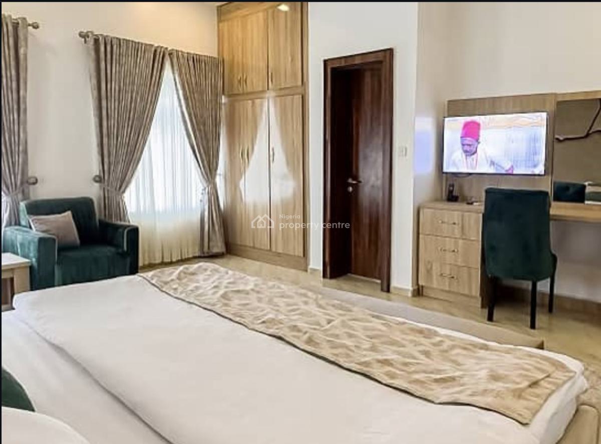 5 Bedrooms Apartment, Wuse 2, Abuja, Flat / Apartment Short Let