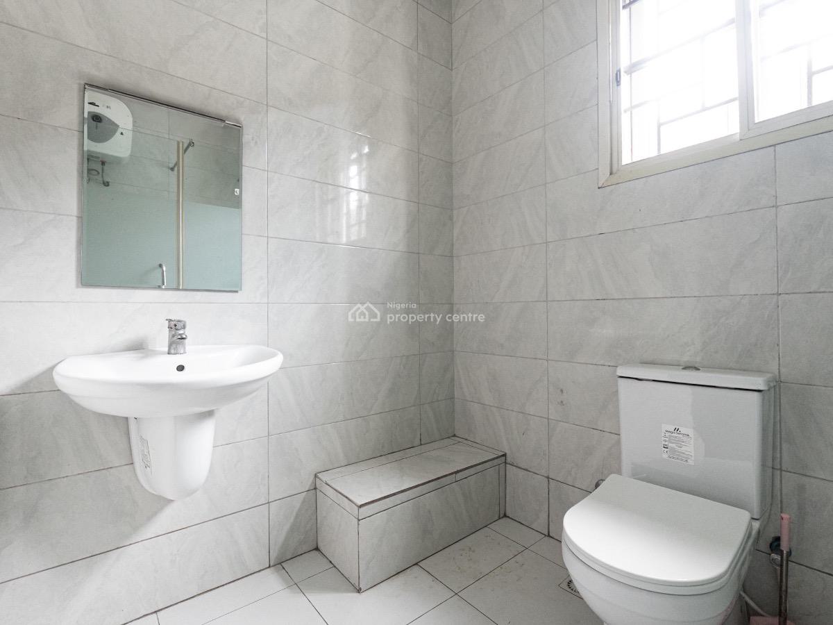 Spacious 2 Bedroom Apartment with Ps5 and Snooker, Lekki Phase 1, Lekki, Lagos, Flat / Apartment Short Let