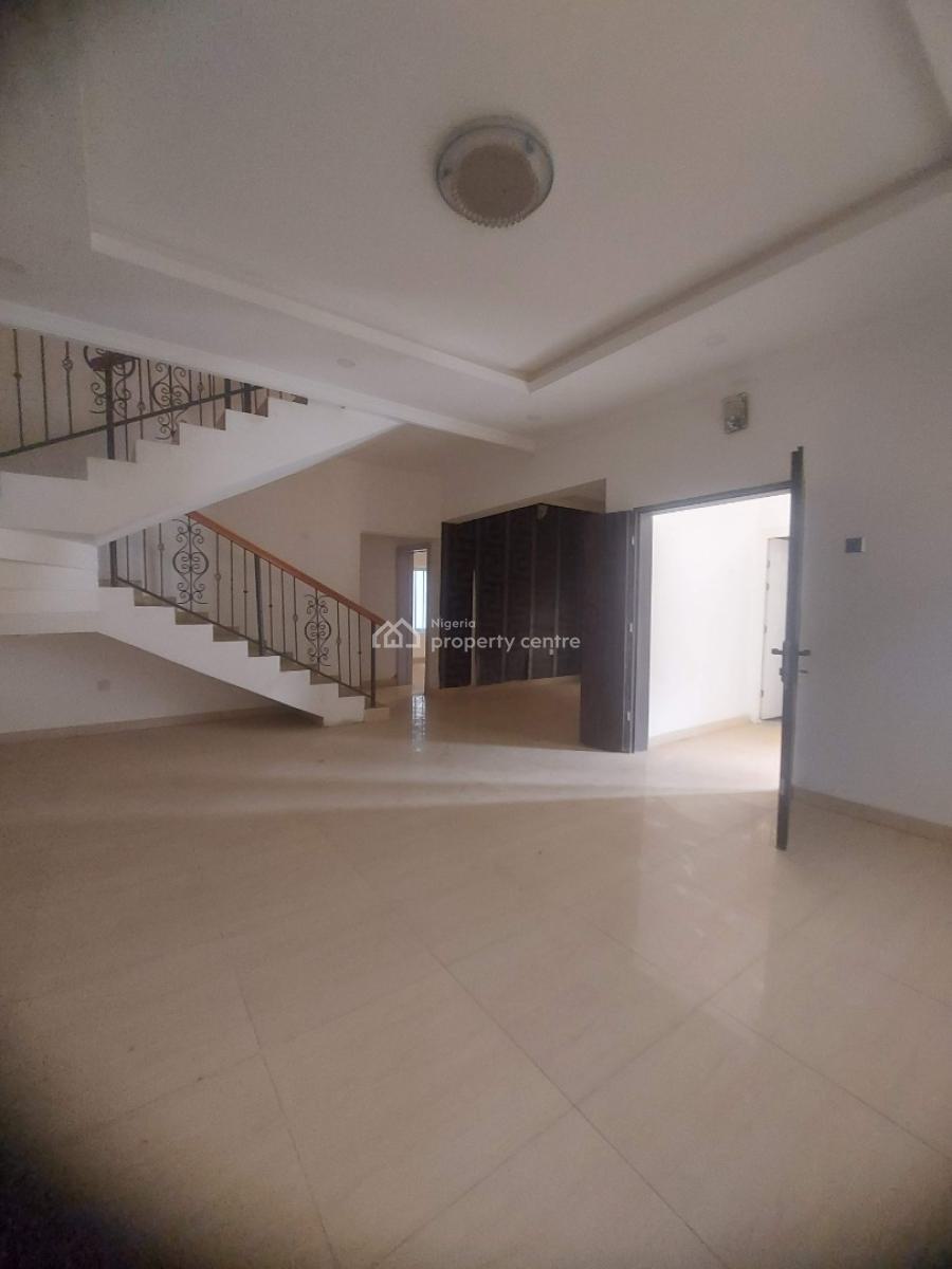 Newly Renovated 4 Bedrooms Duplex, Atlantic View Estate, New Road, Lekki, Lagos, Flat / Apartment for Rent
