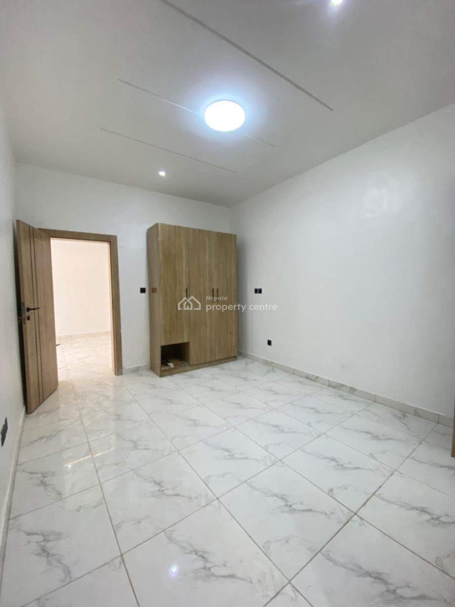 2 Bedroom Flat Apartment with Pool and Gym(back Unit), Ologolo, Lekki, Lagos, Flat / Apartment for Sale