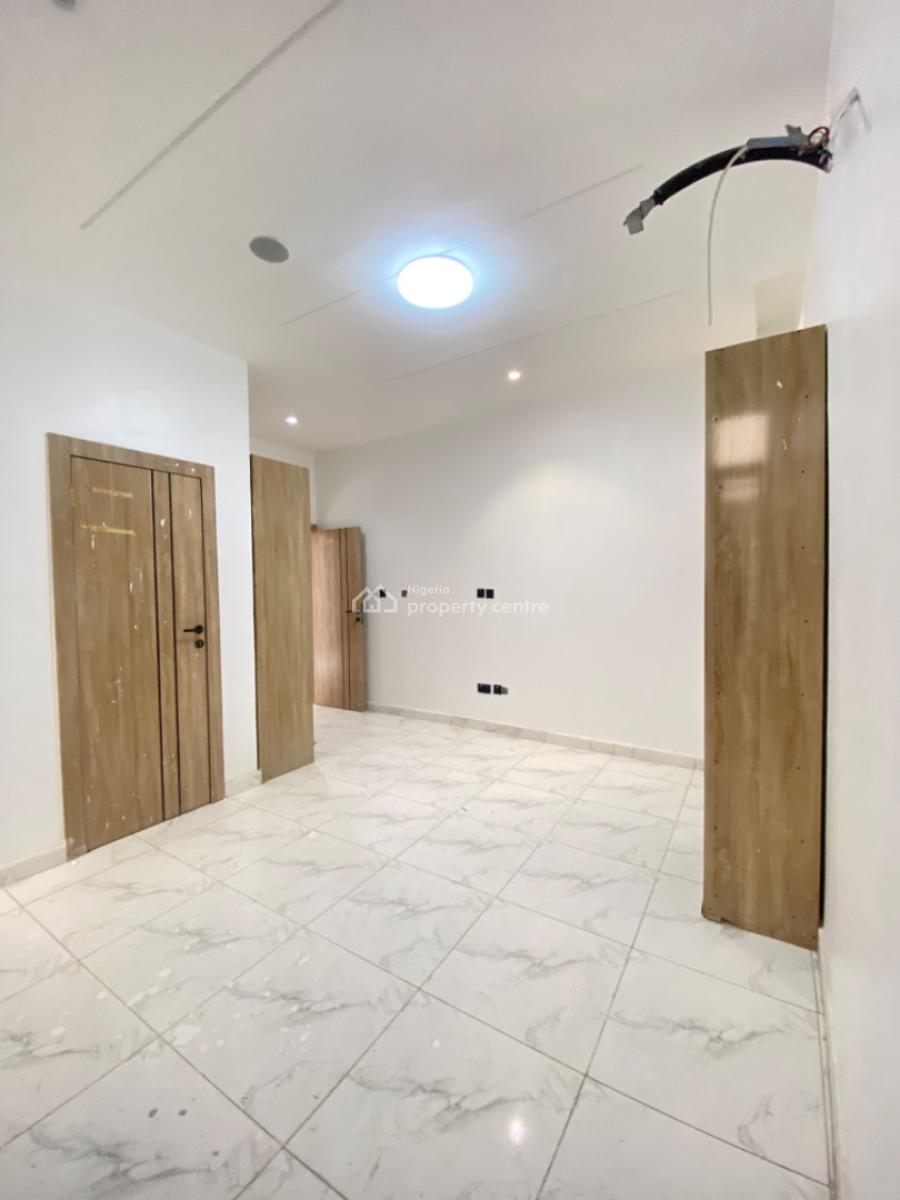 2 Bedroom Flat Apartment with Pool and Gym(back Unit), Ologolo, Lekki, Lagos, Flat / Apartment for Sale