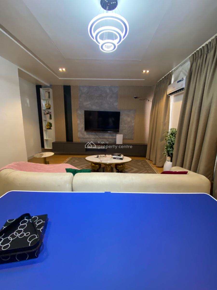 Fully Furnished Luxury 2 Bedrooms Apartments, Upstairs with Elevator, Lekki Phase 1, Lekki, Lagos, Flat / Apartment for Rent