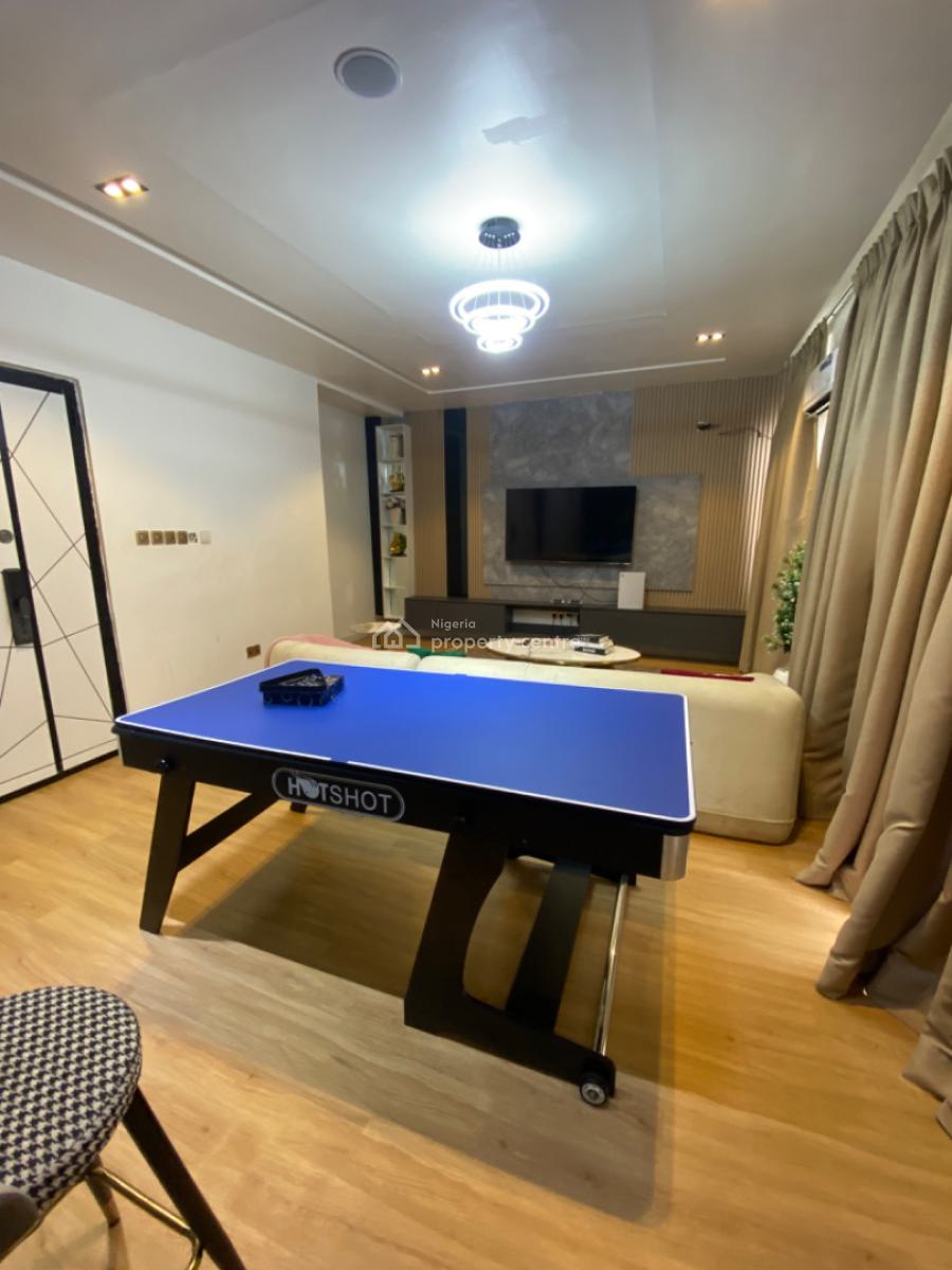 Fully Furnished Luxury 2 Bedrooms Apartments, Upstairs with Elevator, Lekki Phase 1, Lekki, Lagos, Flat / Apartment for Rent