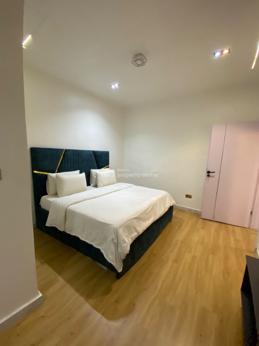 Fully Furnished Luxury 2 Bedrooms Apartments, Upstairs with Elevator, Lekki Phase 1, Lekki, Lagos, Flat / Apartment for Rent