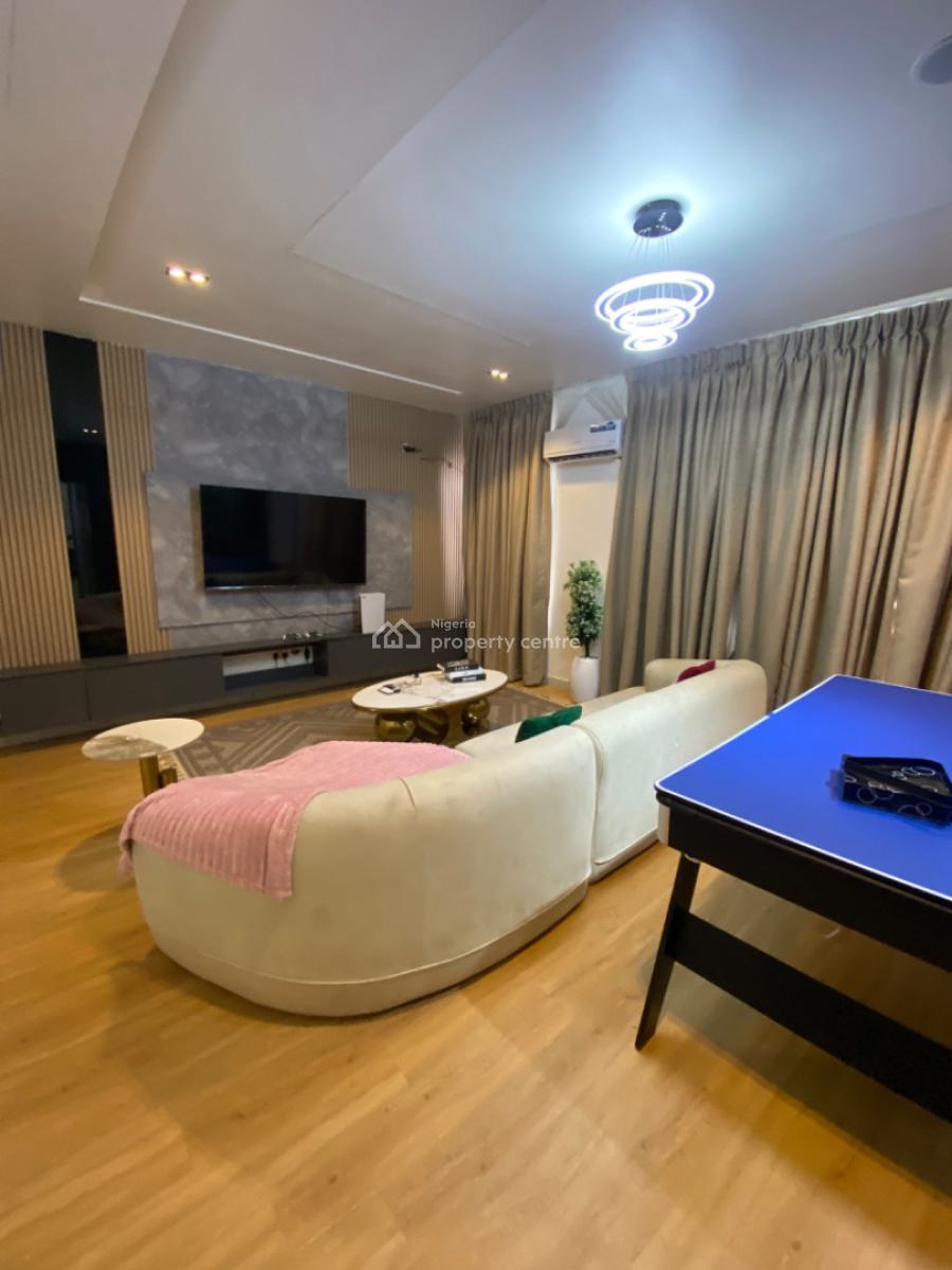Fully Furnished Luxury 2 Bedrooms Apartments, Upstairs with Elevator, Lekki Phase 1, Lekki, Lagos, Flat / Apartment for Rent