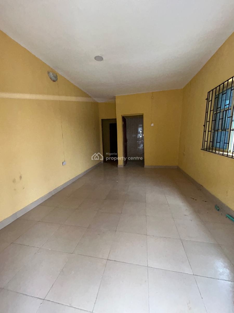 Twin Bungalow on 2 Plots of Land with Miniflats and 2 Bedrooms Flats, Oreta Area, Igbogbo, Ikorodu, Lagos, House for Sale