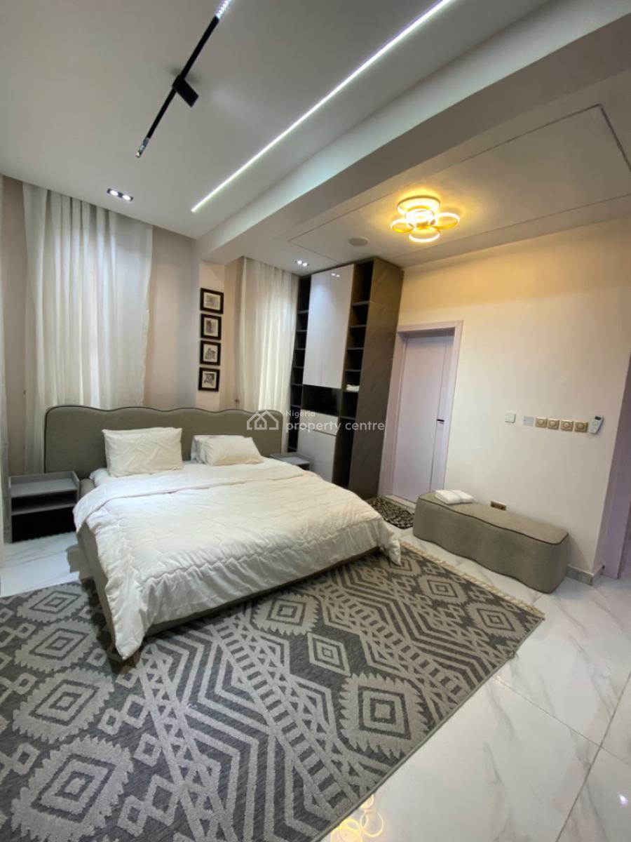 Furnished 2 Bedrooms Luxury Apartments, Upstairs with Gym, Lekki Phase 1, Lekki, Lagos, Flat / Apartment for Rent