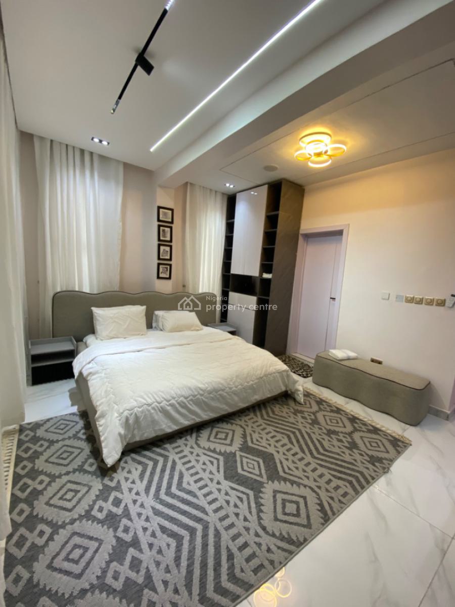 Furnished 2 Bedrooms Luxury Apartments, Upstairs with Gym, Lekki Phase 1, Lekki, Lagos, Flat / Apartment for Rent
