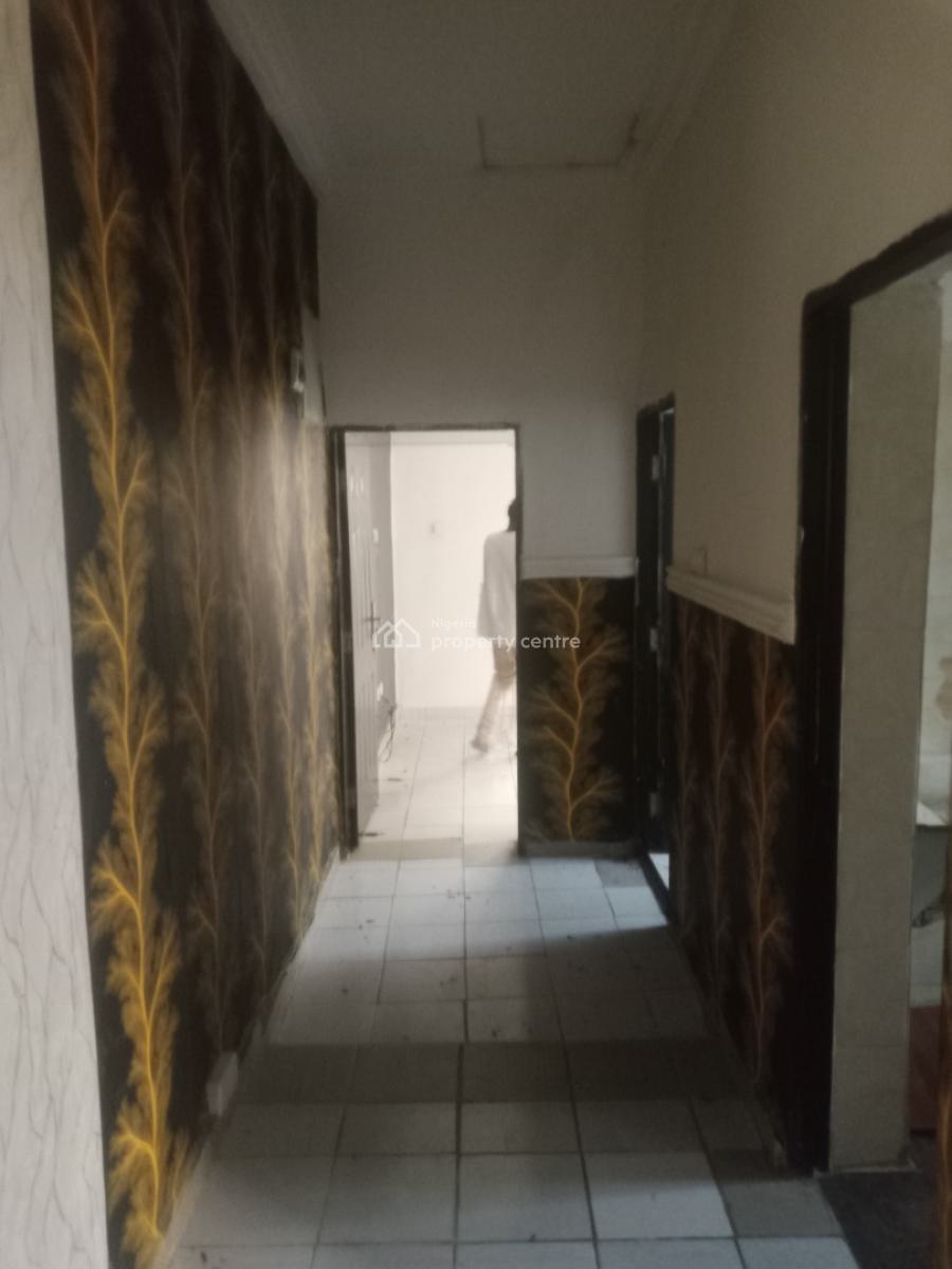 Classic Luxury Spacious 1 Bedroom Apartment, Gaduwa, Abuja, Mini Flat (room and Parlour) for Rent