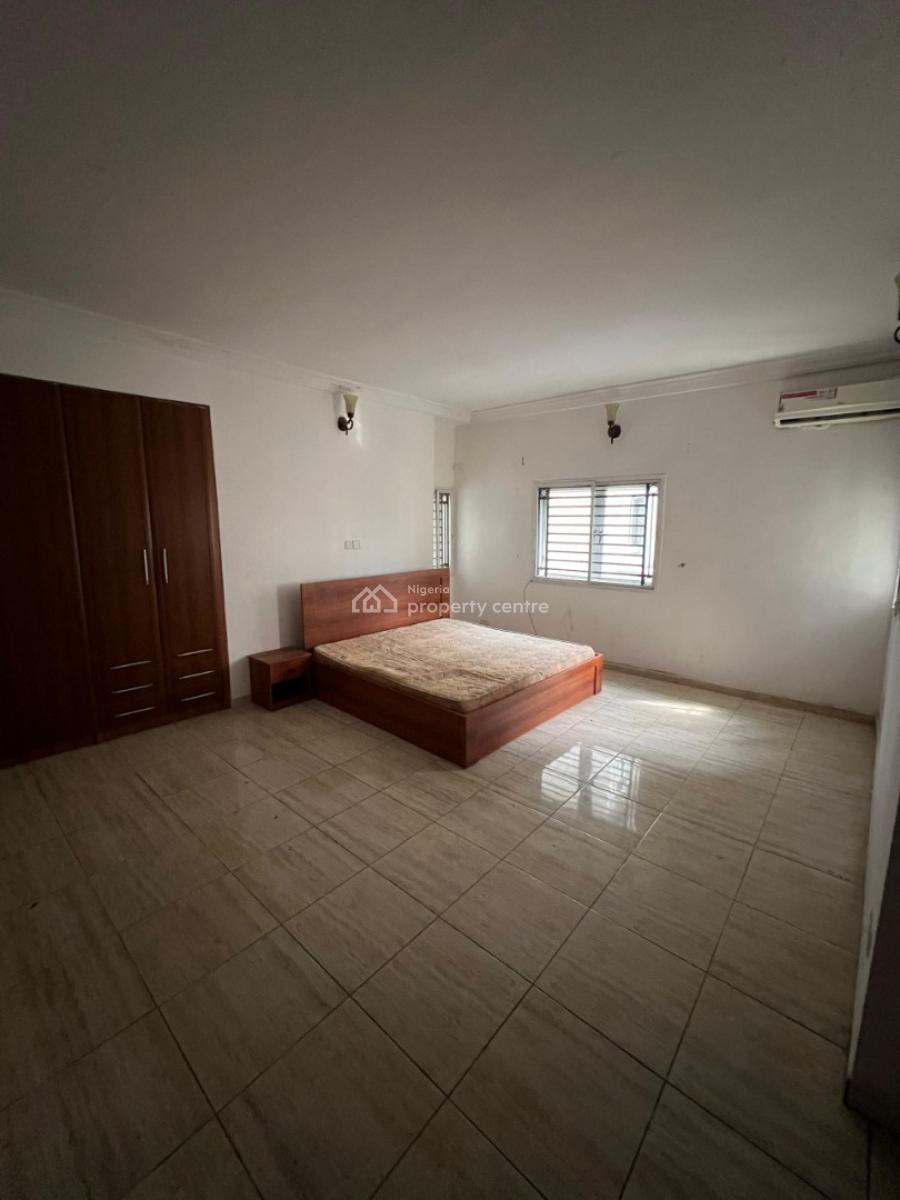 Decent 3 Bedroom Triplex with a Room Study, Osapa, Osapa, Lekki, Lagos, Terraced Duplex for Rent