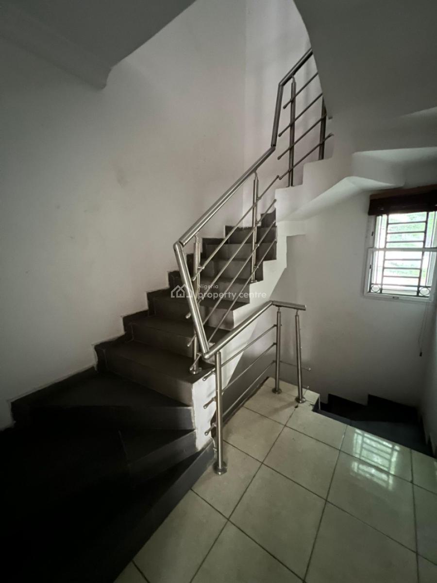 Decent 3 Bedroom Triplex with a Room Study, Osapa, Osapa, Lekki, Lagos, Terraced Duplex for Rent