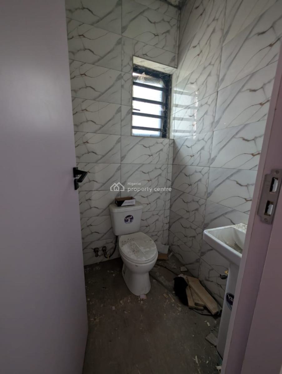 3bedroom Flat, Awuse Estate Off Allen Avenue, Ikeja, Lagos, Block of Flats for Sale