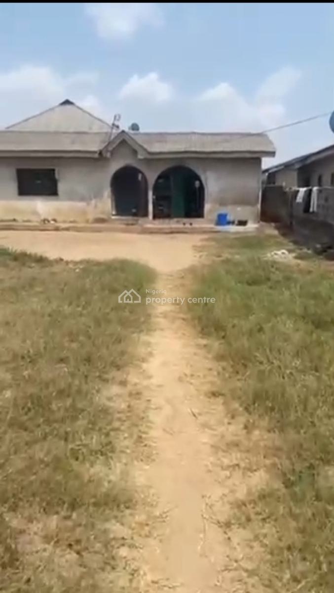 Detached Bungalow on 450sqm Landsize, Odo Eran, Igando, Ikotun, Lagos, Detached Bungalow for Sale