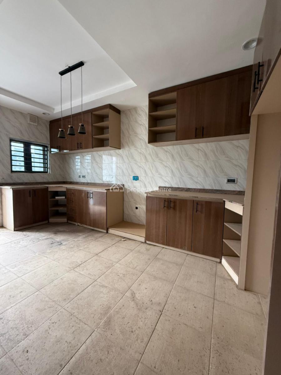 Lovely 3 Bedroom Flat on The First Floor, Mabushi, Abuja, Flat / Apartment for Rent