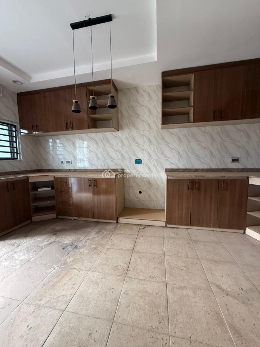 Lovely 3 Bedroom Flat on The First Floor, Mabushi, Abuja, Flat / Apartment for Rent