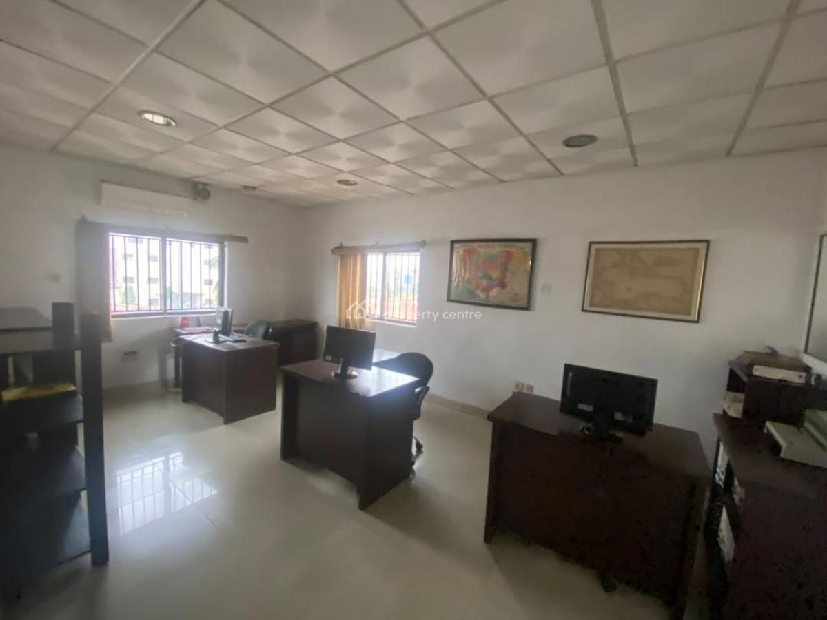 Long Lease, Amarae Olu Street Ikeja, Agidingbi, Ikeja, Lagos, Office Space for Sale