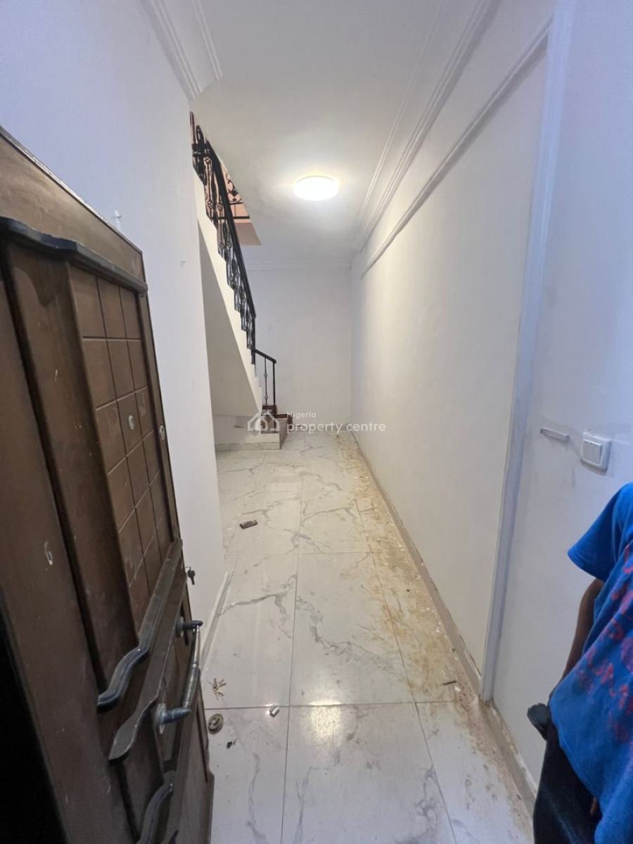 2 Bedroom Maisonette, Off Chisco Bus Stop, Ikate Elegushi, Lekki, Lagos, Flat / Apartment for Rent