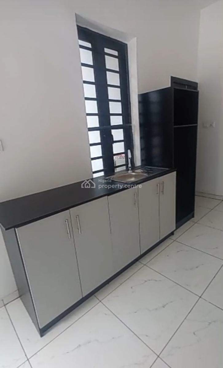 Well Built & Spacious Mini Flat with Open Plan Kitchen - Video Available, Royal Pine Estate Gate 3, Orchid Road, Lekki, Lagos, Mini Flat (room and Parlour) for Rent