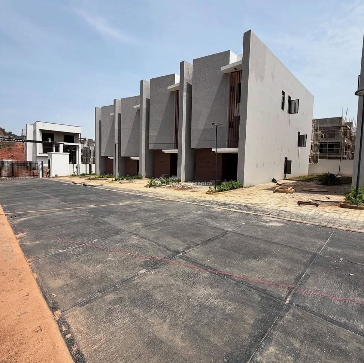 4 Bedroom Terrace Duplex, Guzape District, Abuja, Terraced Duplex for Sale