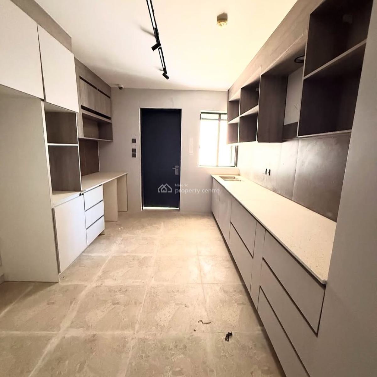 4 Bedroom Terrace Duplex, Guzape District, Abuja, Terraced Duplex for Sale