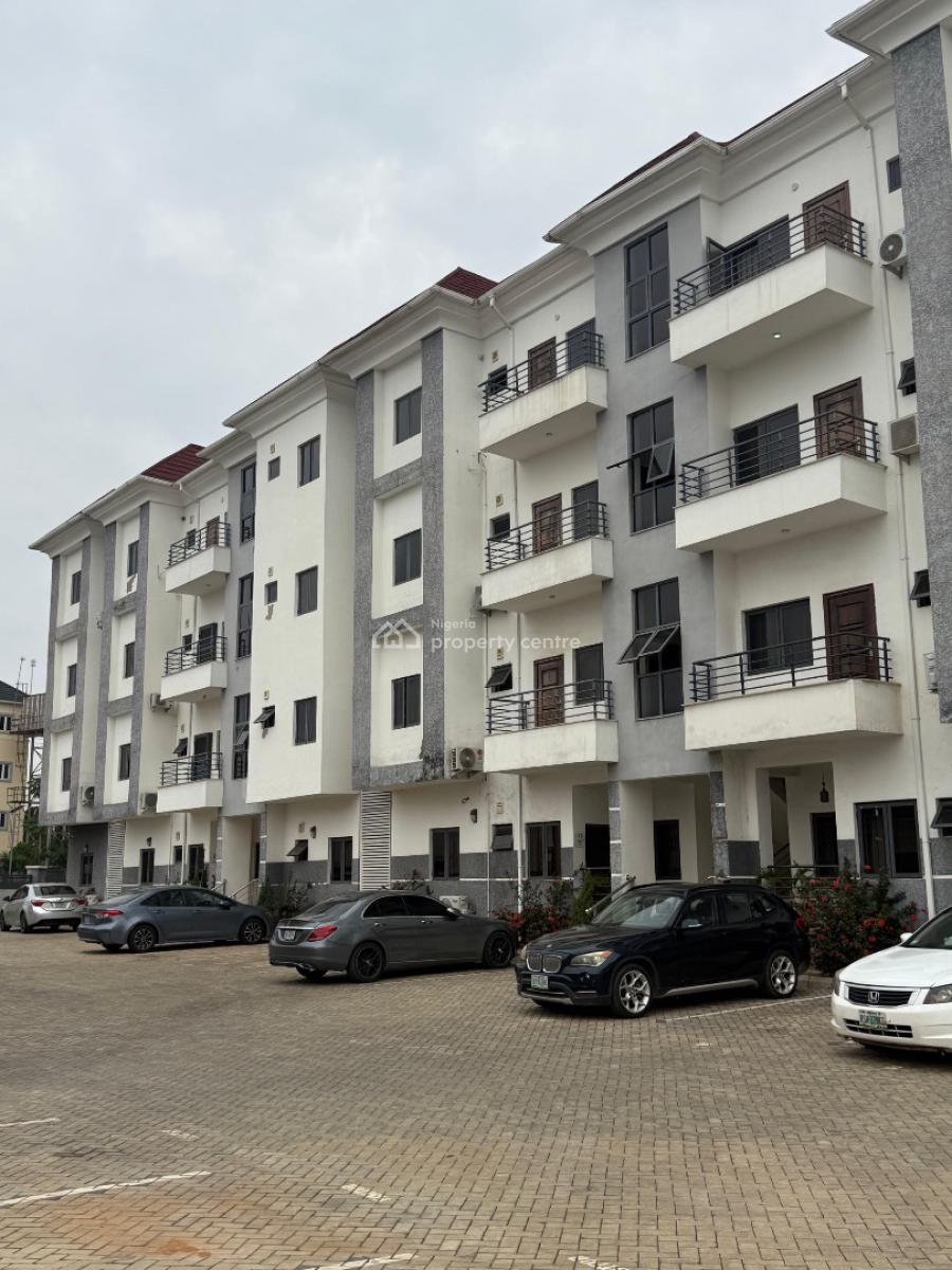 Standard 3 Bedrooms Flat in a Secured and Serene Environment, Gilmore, Jahi, Abuja, Flat / Apartment for Rent