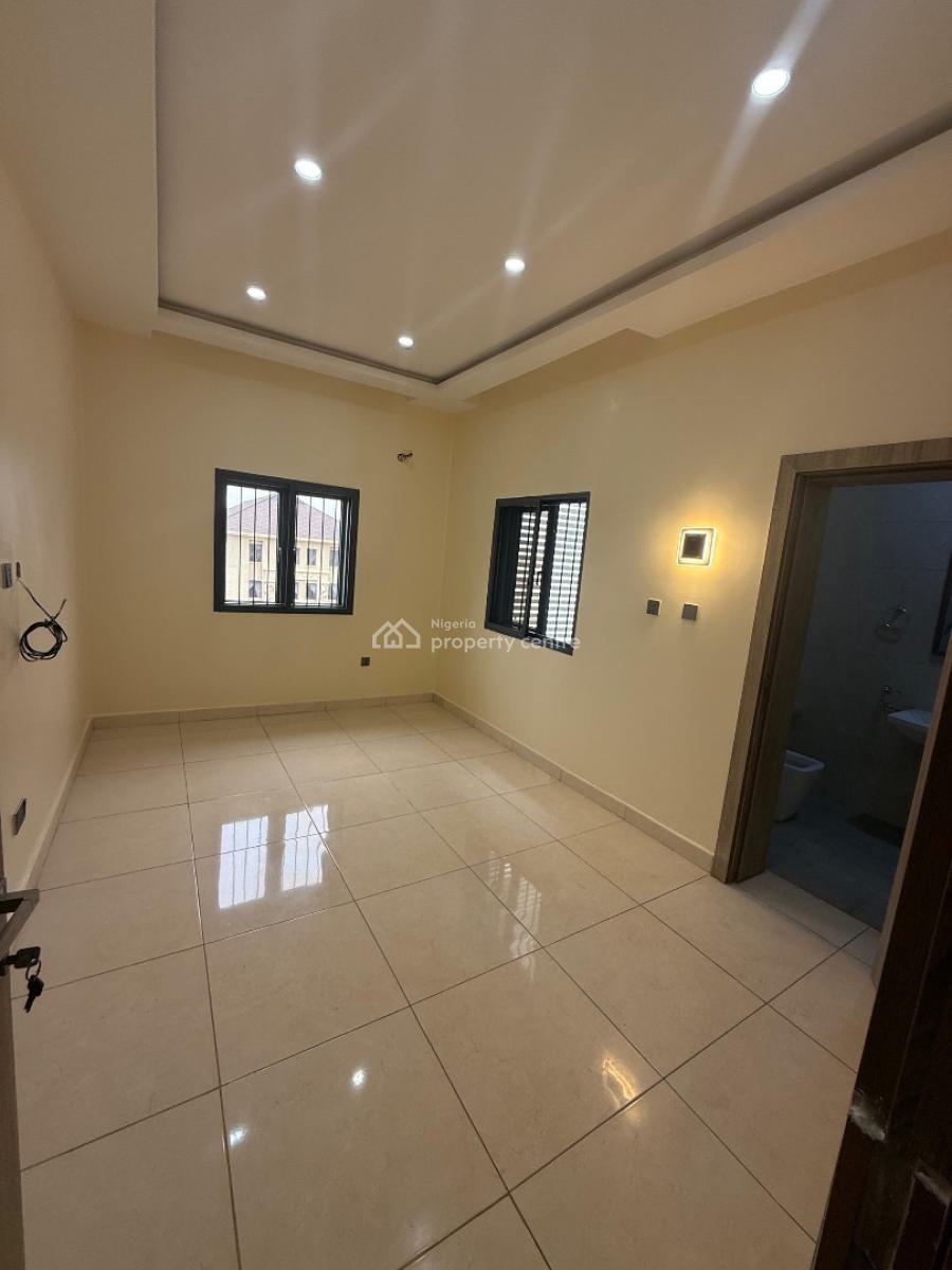Standard 3 Bedrooms Flat in a Secured and Serene Environment, Gilmore, Jahi, Abuja, Flat / Apartment for Rent