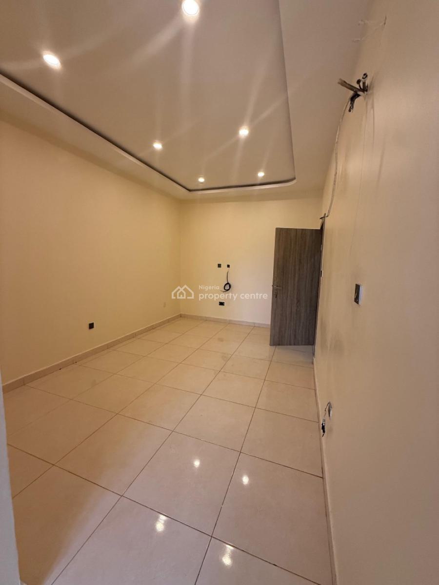 Standard 3 Bedrooms Flat in a Secured and Serene Environment, Gilmore, Jahi, Abuja, Flat / Apartment for Rent