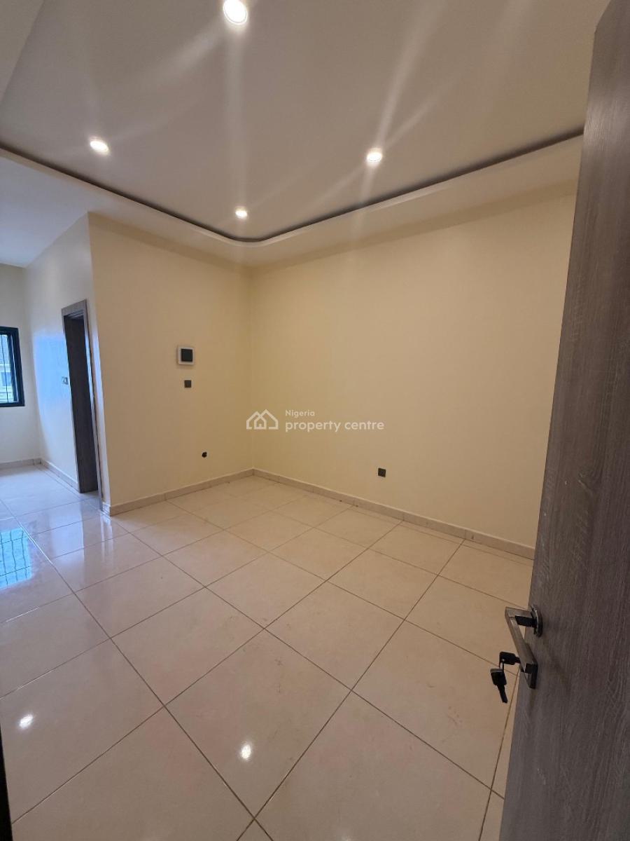 Standard 3 Bedrooms Flat in a Secured and Serene Environment, Gilmore, Jahi, Abuja, Flat / Apartment for Rent