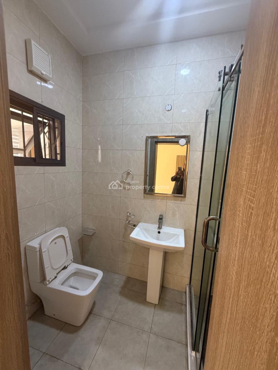 Standard 3 Bedrooms Flat in a Secured and Serene Environment, Gilmore, Jahi, Abuja, Flat / Apartment for Rent