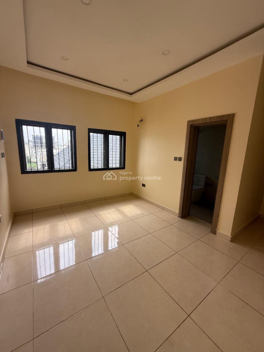 Standard 3 Bedrooms Flat in a Secured and Serene Environment, Gilmore, Jahi, Abuja, Flat / Apartment for Rent