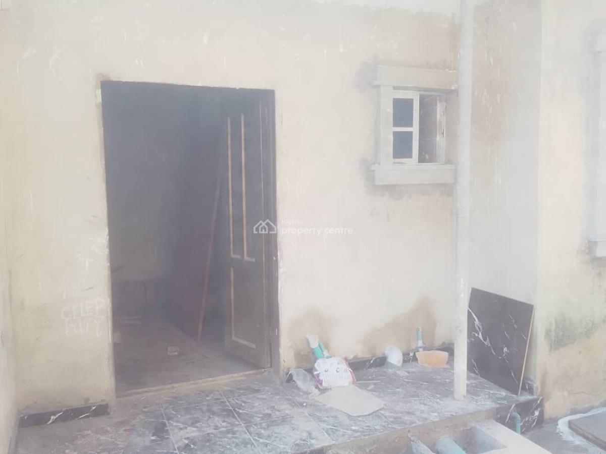 Standard P.o.p Mini Flat, Owutu Ishawo Road, Via Agric Bus-stop, Isawo, Ikorodu, Lagos, Mini Flat (room and Parlour) for Rent