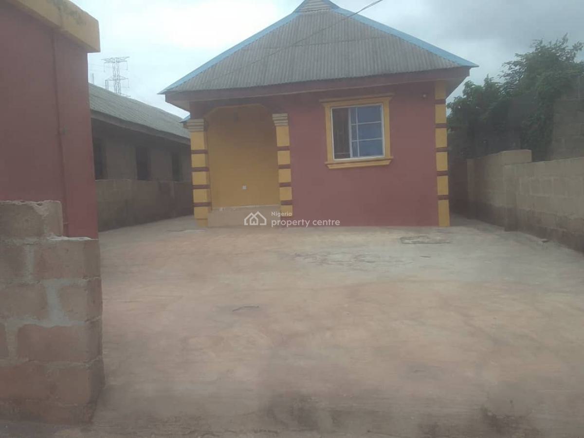 Cleaned Mini Flat, Temitope Lane, Oke-imuti Community, Off Igbo-olomu Ishawo Road Via Agric, Isawo, Ikorodu, Lagos, Mini Flat (room and Parlour) for Rent