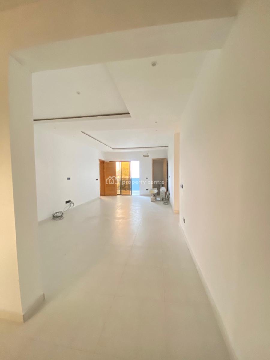 Lush 2 Bedroom Apartment with Pool, Lekki Phase 1, Lekki, Lagos, Flat / Apartment for Rent