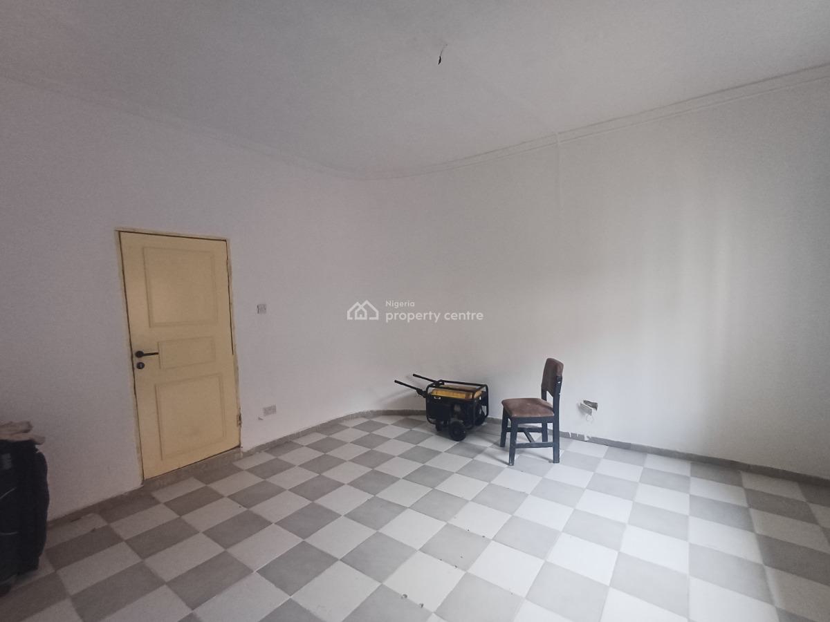 Clean Studio Apartment, Off Admiralty Way Lekki Phase 1, Lekki Phase 1, Lekki, Lagos, Flat / Apartment for Rent