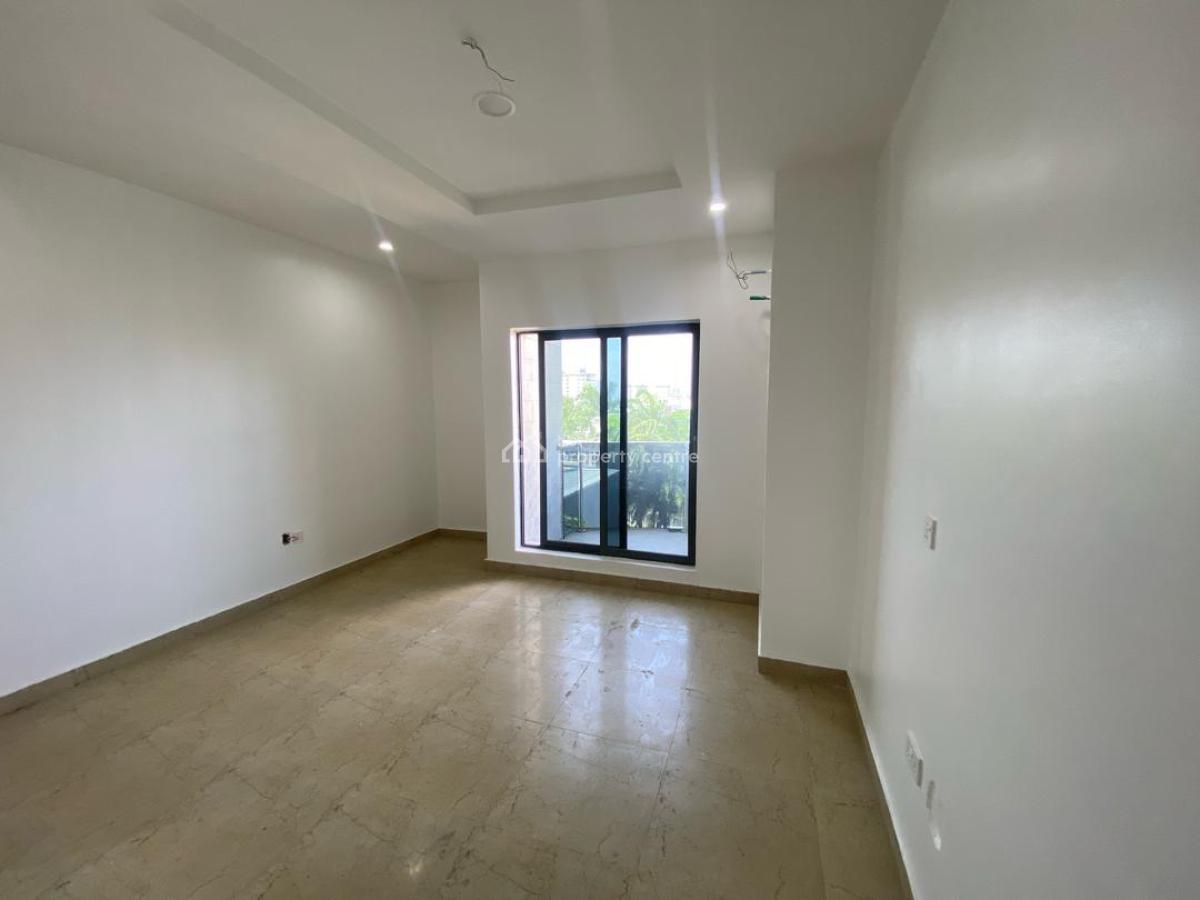 Newly Built 3 Ensuite Bedrooms on The 4th Floor, with Rooftop Swimming, Victoria Island (vi), Lagos, Flat / Apartment for Rent