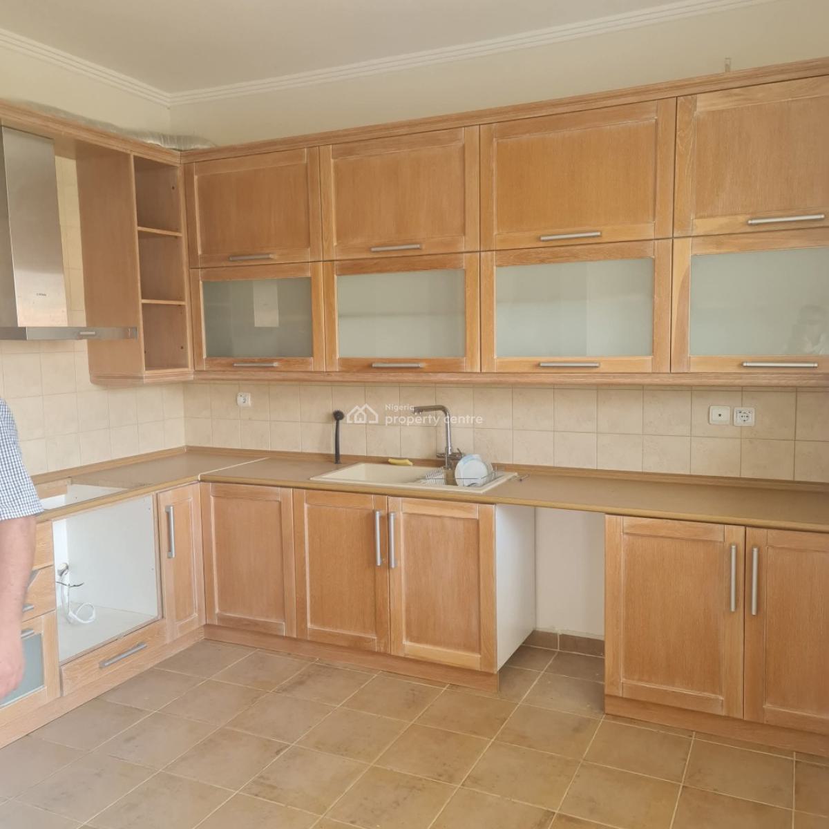 2 Bedroom Apartment, Mile 12, Kosofe, Lagos, Flat / Apartment for Rent