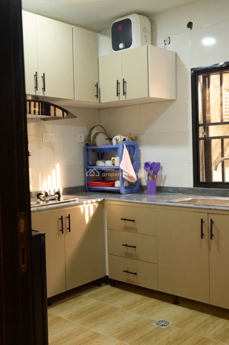 Exquisite Furnished 2 Bedroom Flat with Modern Facilities, Off Admiralty Road, Lekki Phase 1, Lekki, Lagos, Flat / Apartment for Rent