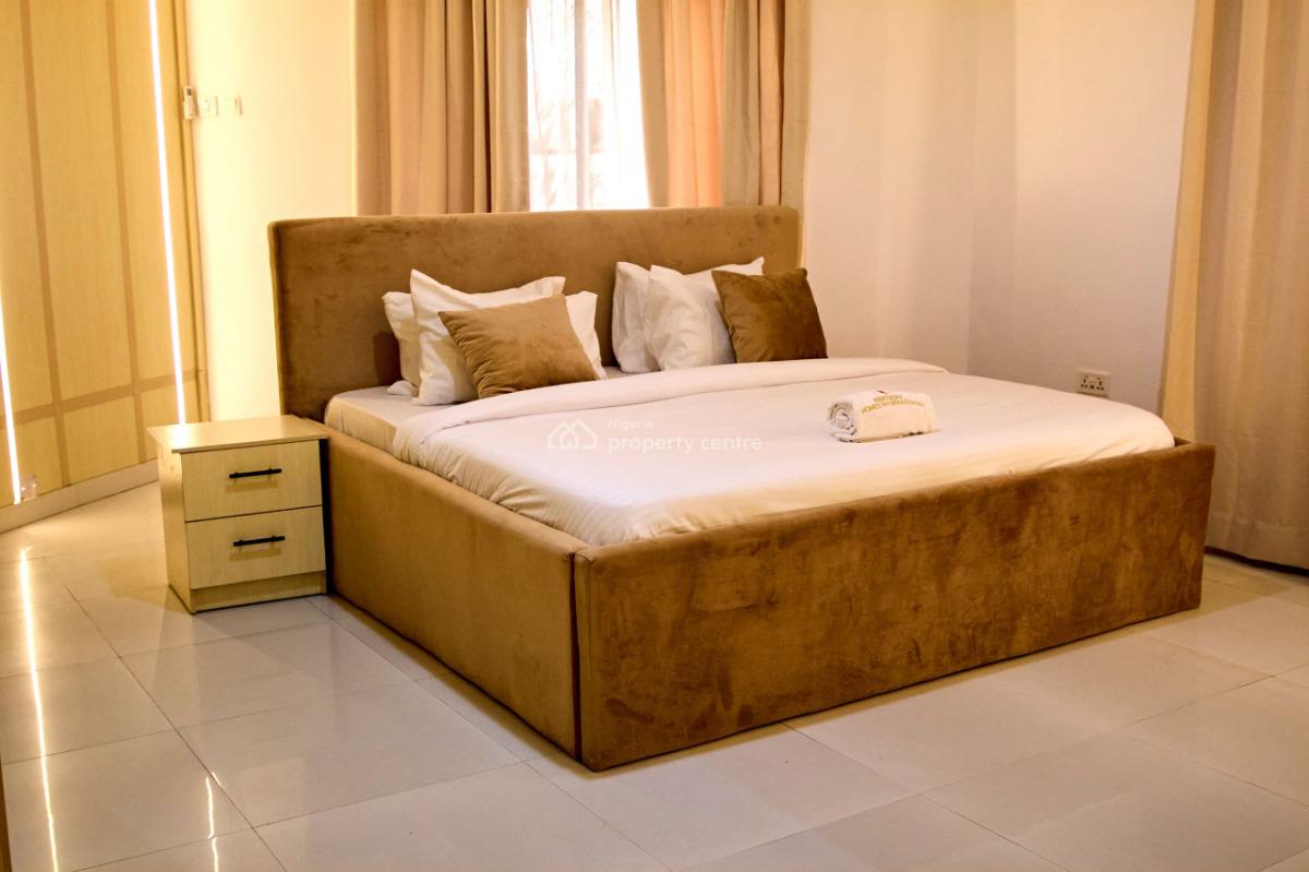 Exquisite Furnished 2 Bedroom Flat with Modern Facilities, Off Admiralty Road, Lekki Phase 1, Lekki, Lagos, Flat / Apartment for Rent