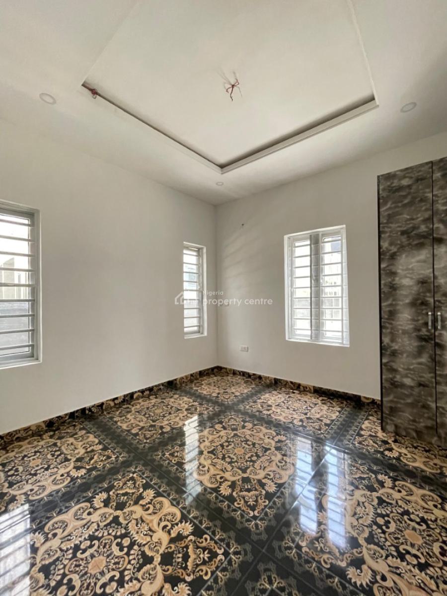 Beautifully Crafted 2 Bedroom Apartment with Security Post, Mobil Road, Lekki, Lagos, Flat / Apartment for Sale