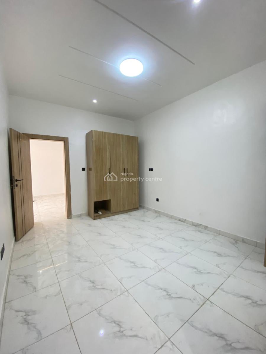 2 Bedroom Flat Apartment with Pool and Gym, Ologolo, Lekki, Lagos, Flat / Apartment for Sale
