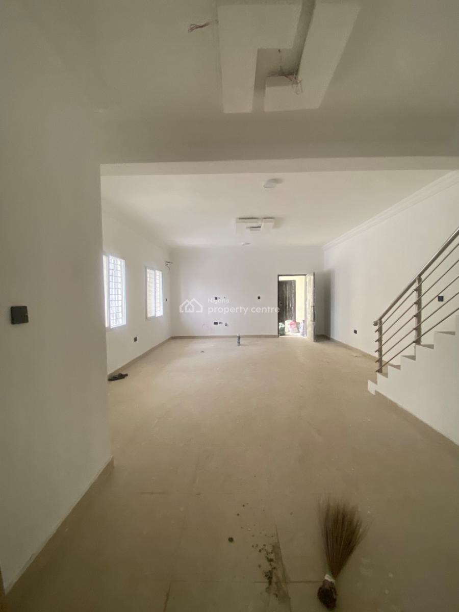 Exclusive Spacious  Servicedwmodern 2bed with Lounge in an Est, Lekki Scheme 2, Ajah, Lagos, House for Rent